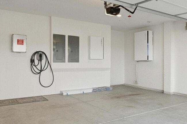 Building Photo - 2361 Acara Cir