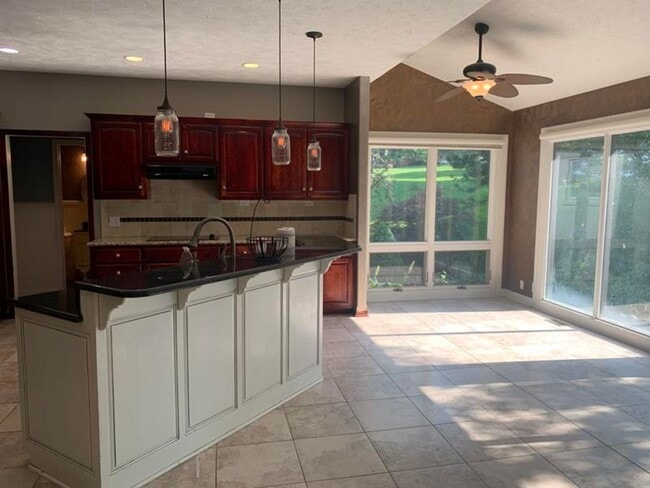 Building Photo - Home in Omaha for Rent!