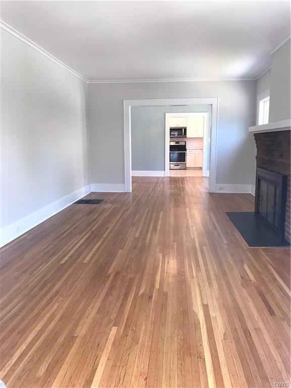 Building Photo - 126 Shotwell Park