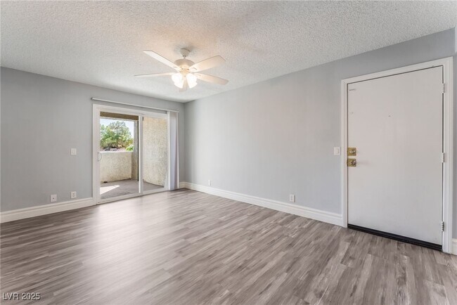 Building Photo - 3151 N Soaring Gulls Dr