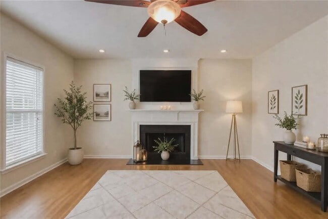 Building Photo - 5135 Amberden Hall Dr