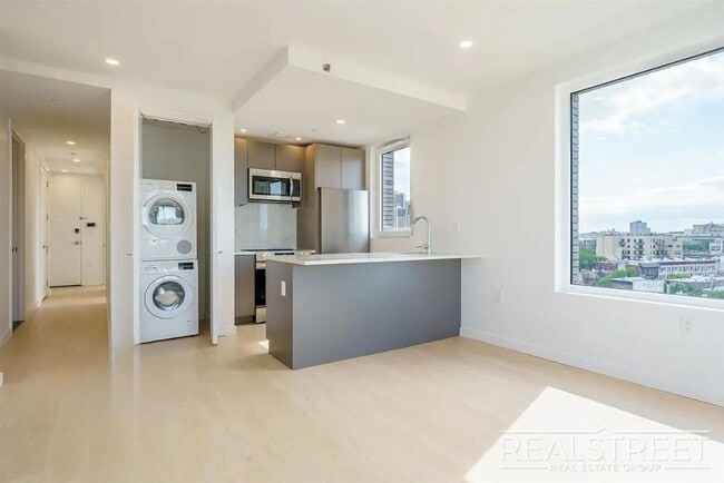 Building Photo - 1499 Bedford Ave