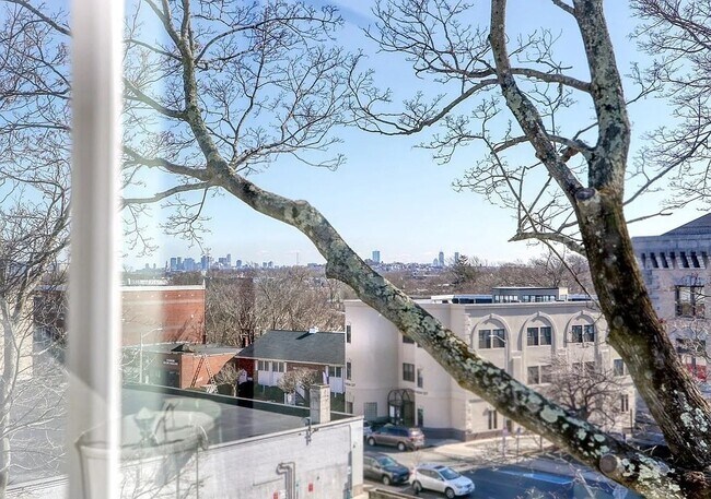 Building Photo - 7 Hillside Ave