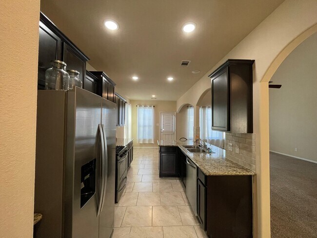 Building Photo - 1826 Bravos Manor Ln