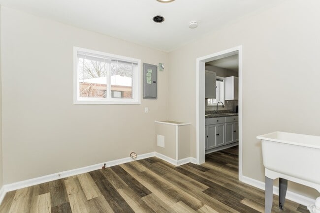 Building Photo - 13341 Herbert Ave