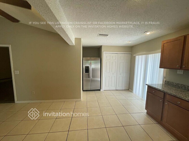 Building Photo - 1840 Candlestick Ct