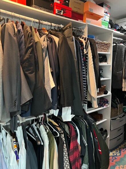 Building Photo - 1510 Hauser Blvd