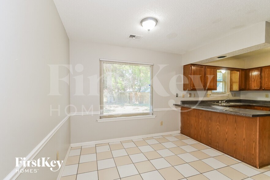 Building Photo - 4865 Water Fowl Ln