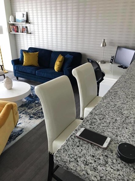 Living Room - 620 Peachtree St NE