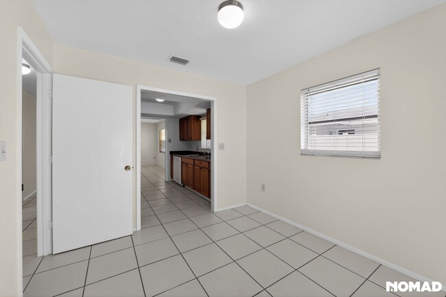 Building Photo - 253 Glenwood Ave