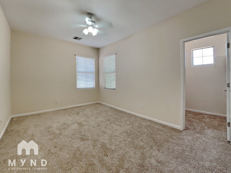 Building Photo - 13514 W Cypress St