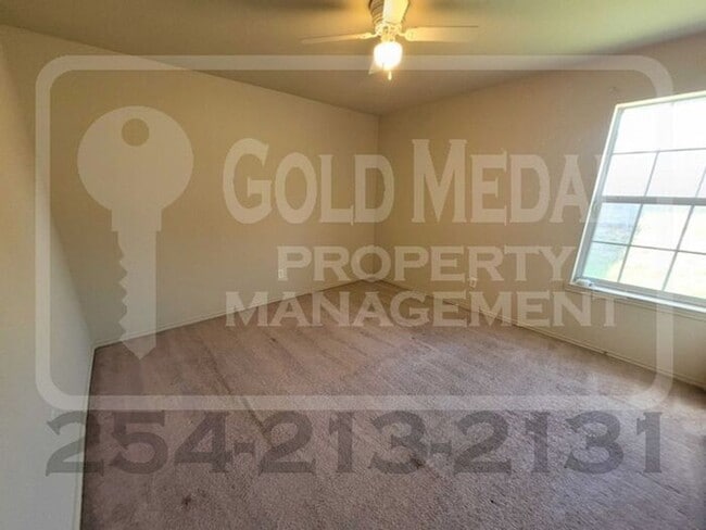 Building Photo - 3710 Malibu Ln