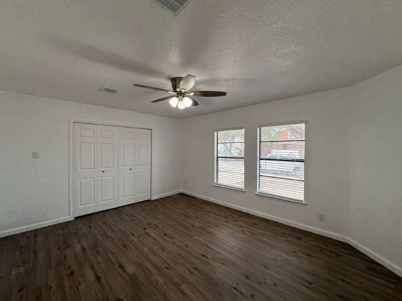 Building Photo - 2707 Alan Shepard Dr