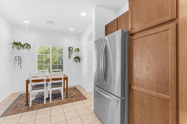 Building Photo - Stunning Single-Level Rental In The Highly Sought-After Anthem at Merrill Ranch!