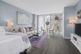 Building Photo - 30 W Randolph St