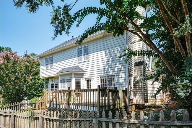 Building Photo - 105 Celia Ct