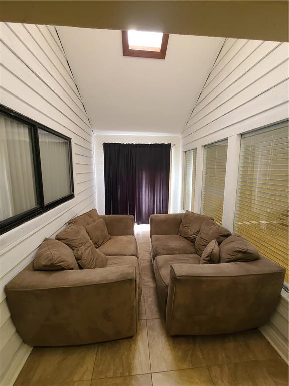 Building Photo - 13701 Lazy Oak Dr