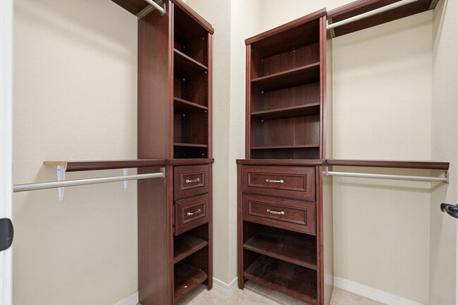 Building Photo - 1705 19th St