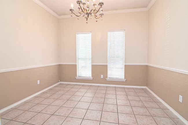 Building Photo - 4432 Lanham St