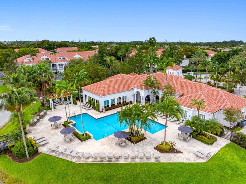 Building Photo - The Palms of Doral