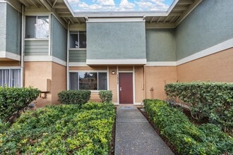 Building Photo - Spacious Renovated 3-Bedroom Home in a Highly Desirable Community