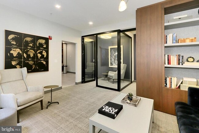 Building Photo - 635 Slaters Ln