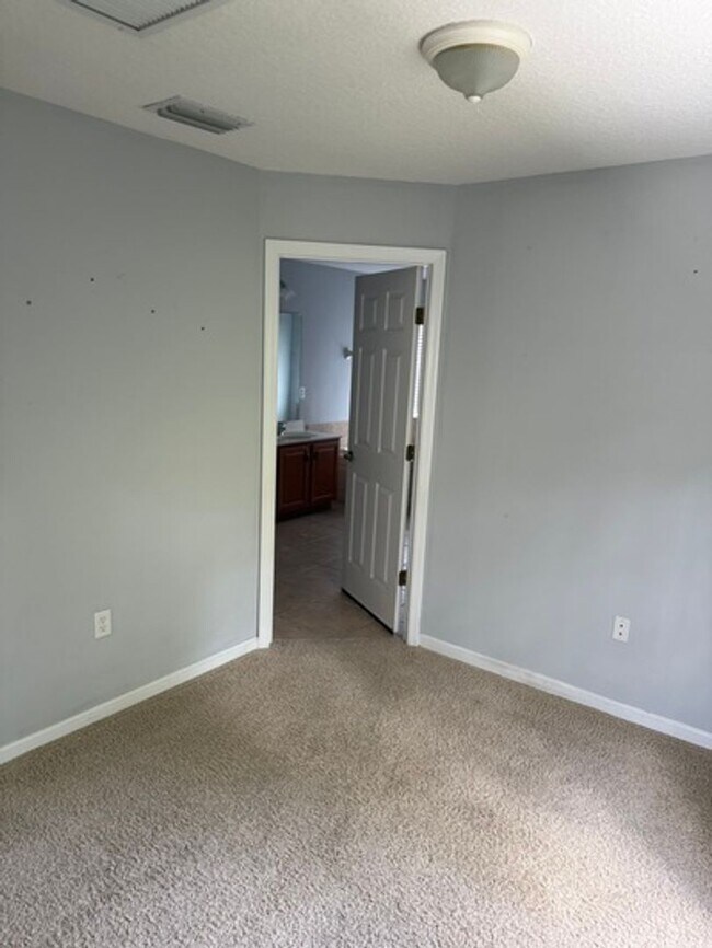 Building Photo - 1676 Majestic View Ln