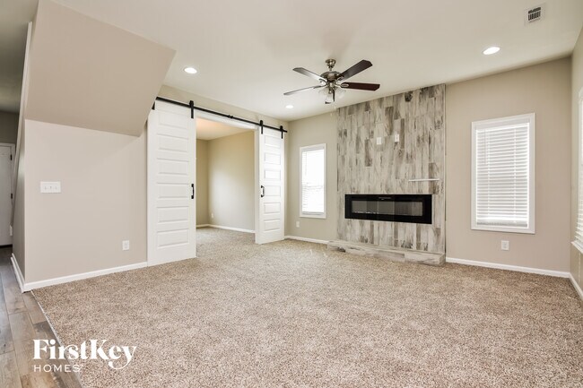 Building Photo - 6188 Leverett Dr