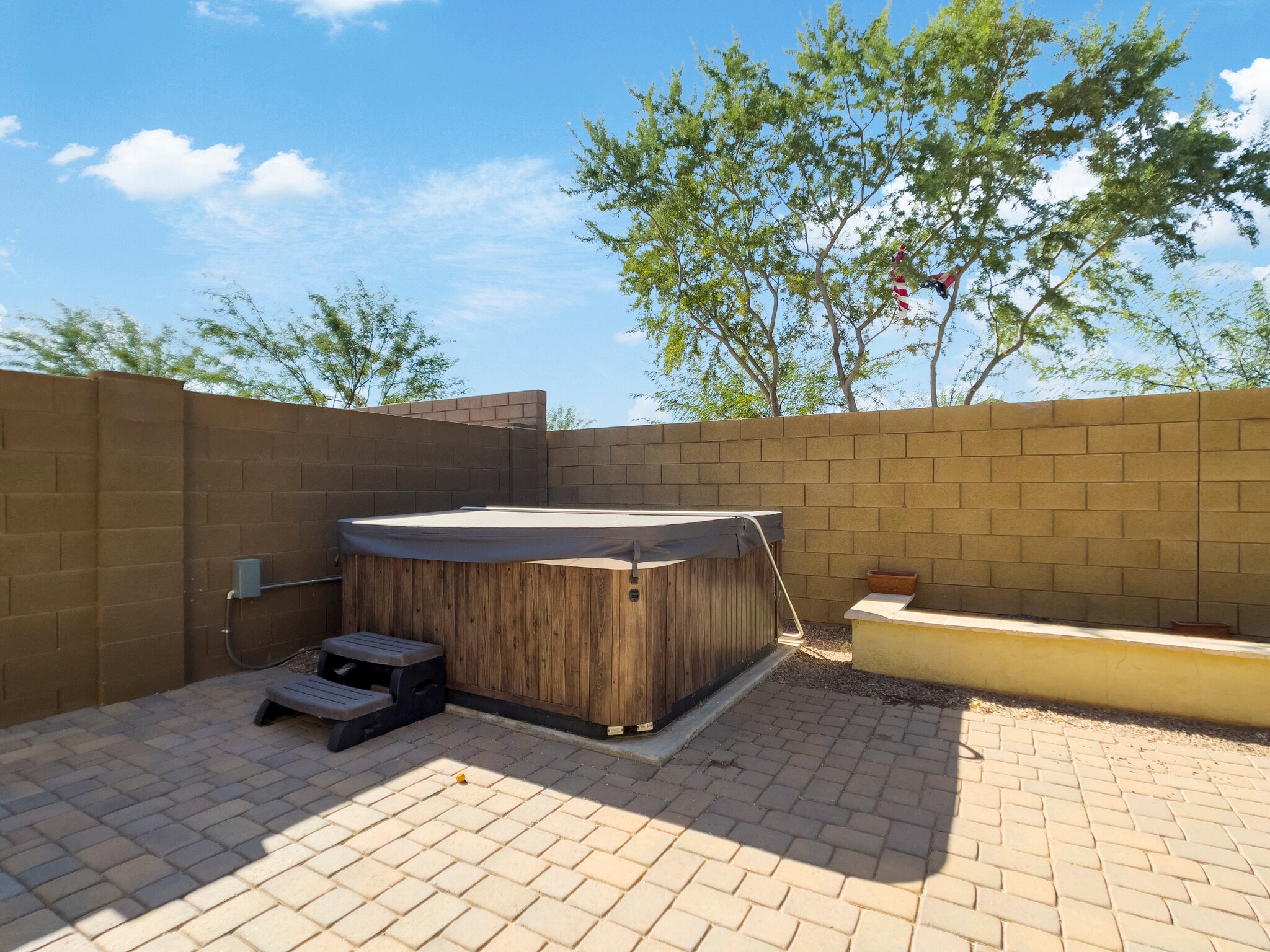 Building Photo - 5132 S Centric Way