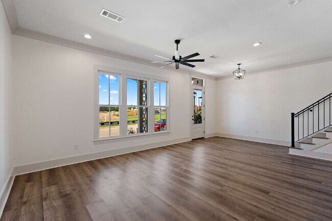 Building Photo - Luxury Townhome for Rent in Waterpointe | 3 Bed | 2.5 Bath | Private Courtyard