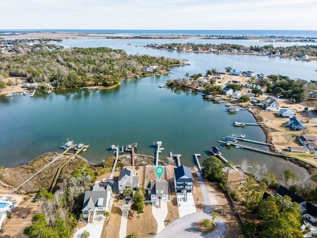 Building Photo - 1059 Meridian Dr