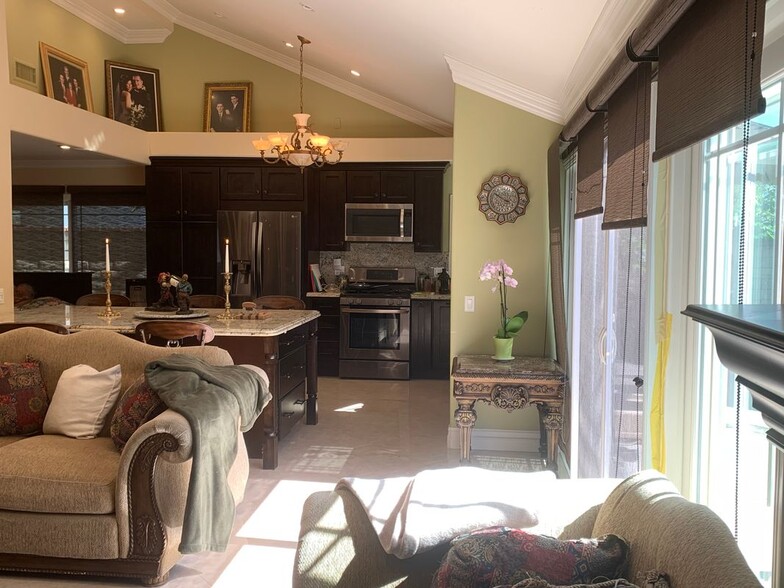 Building Photo - 24151 El Tiradore Cir