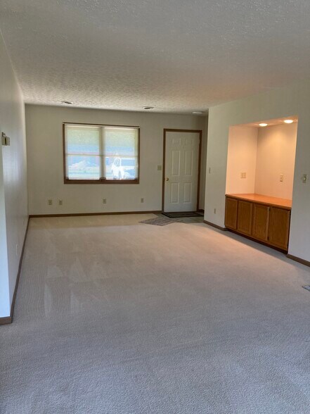 TV Built in - 1232 Schneiders Crossing Rd NW