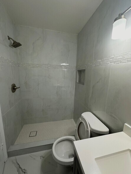 Building Photo - 2110 NW 109th Ave