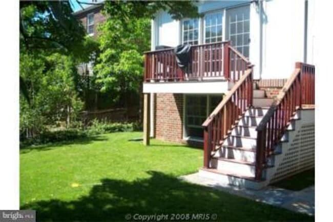 Building Photo - Chevy Chase Beauty