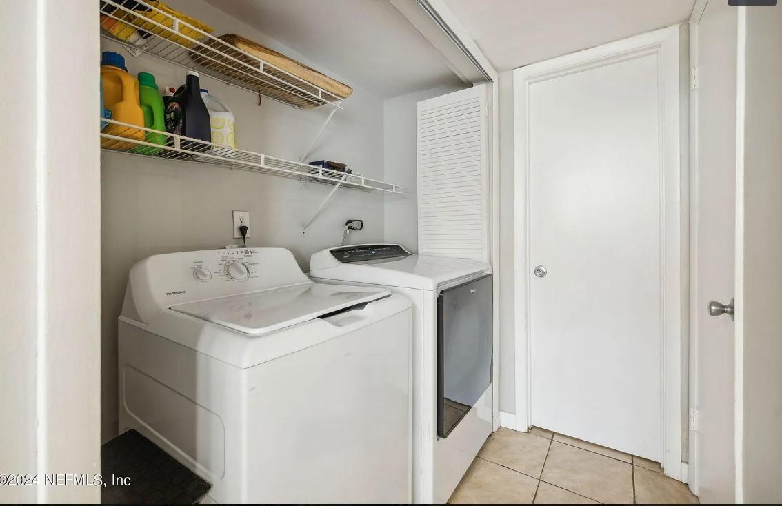 Building Photo - 8191 Trafalgar Sq