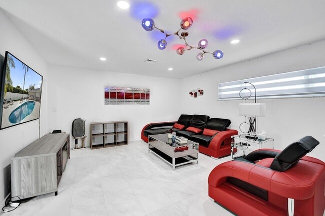 Building Photo - 3681 N 54th Ave