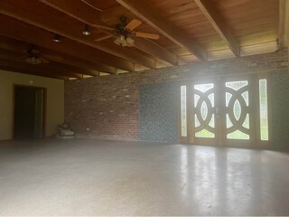 Building Photo - 3715 Beechwood Dr