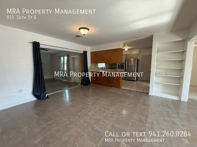 Building Photo - 915 14th St E
