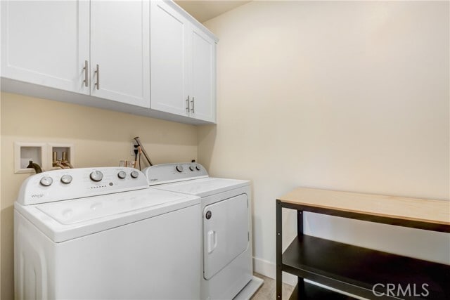 Building Photo - 181 Novel