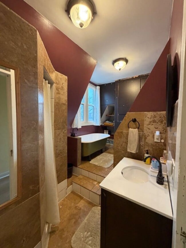 Building Photo - 1538 S 400 E