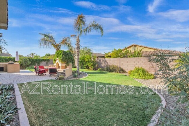 Building Photo - 1492 E Prescott Pl
