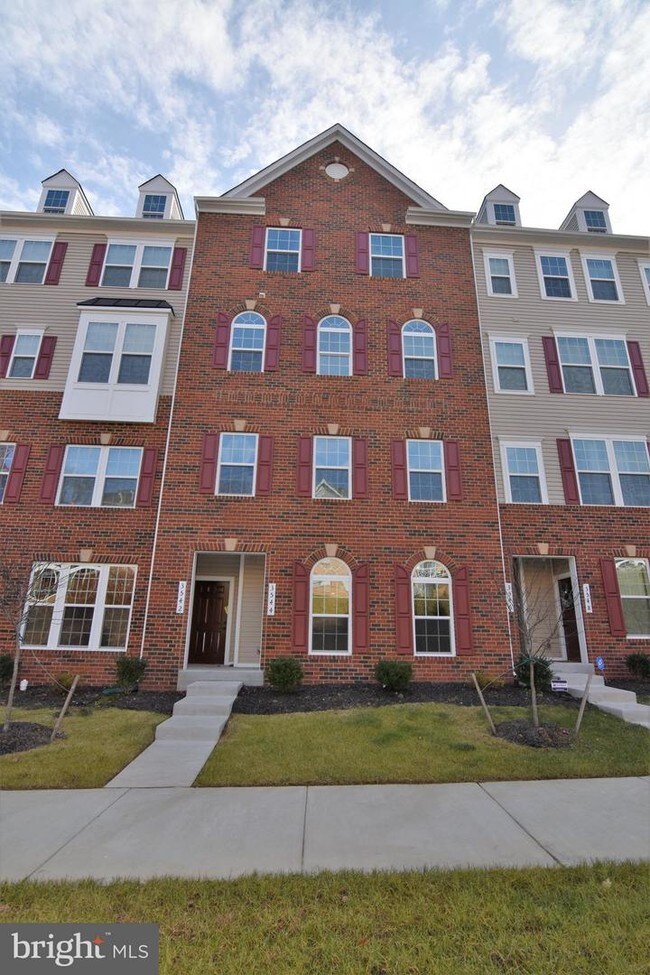 Building Photo - 3544 Briarwood Dr