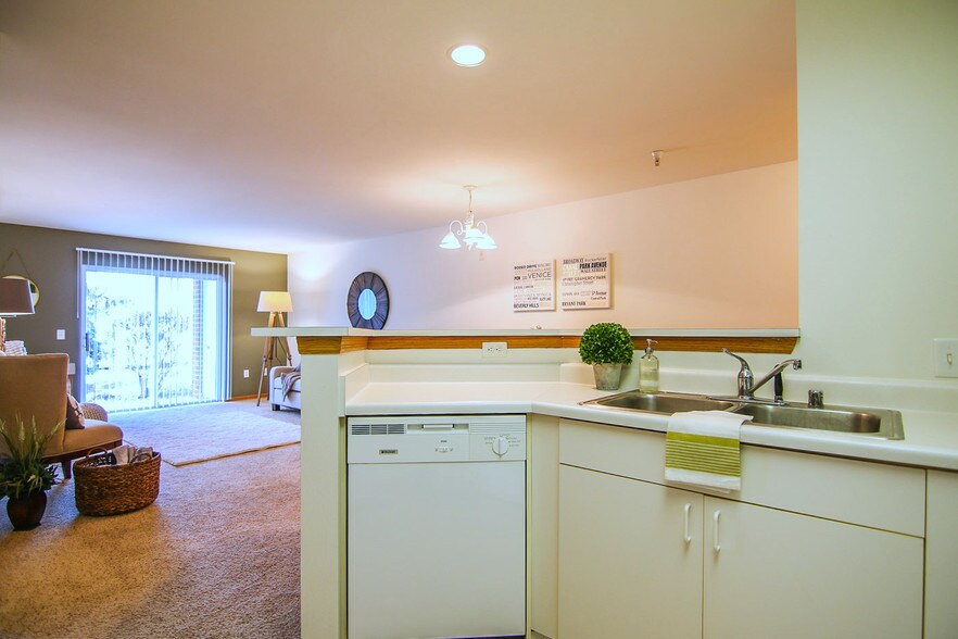 Highland Ridge 2976 Chapel Valley Fitchburg WI 53711 Apartment Finder