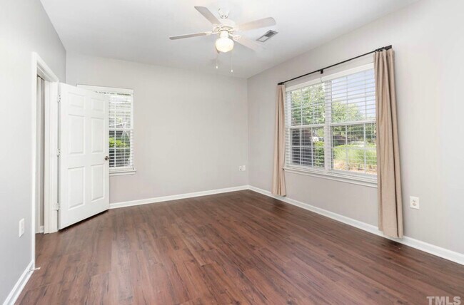 Building Photo - 2631 Oldgate Dr