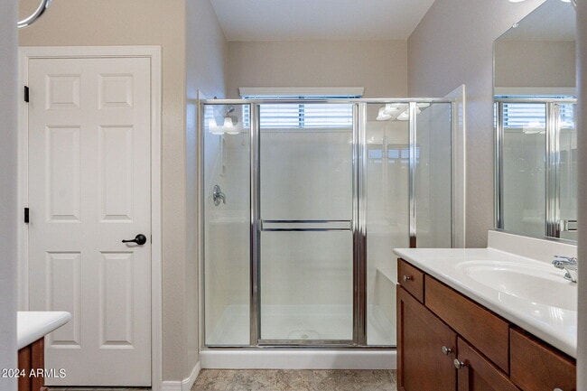 Building Photo - 2623 E San Mateo Dr