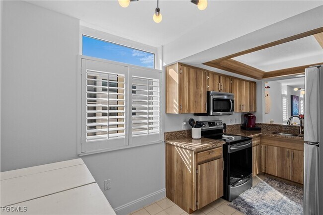 Building Photo - 9415 Gulf Shore Dr