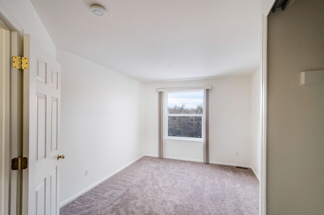 Building Photo - 299 W Jamison Cir