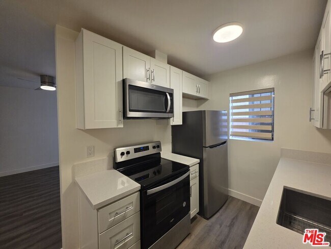 Building Photo - 1625 Franklin St