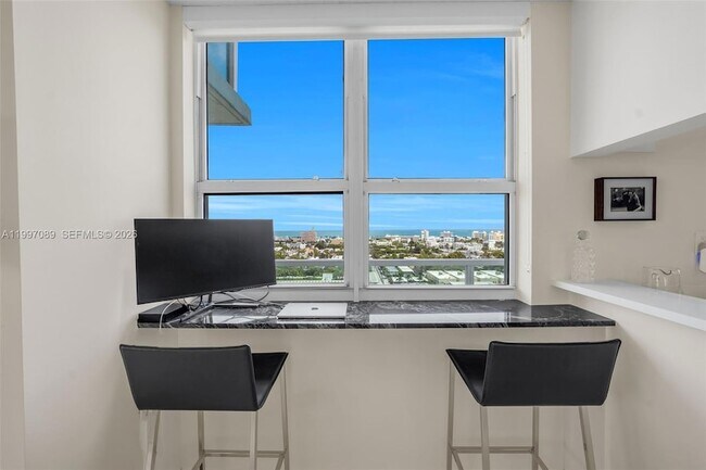 Building Photo - 650 West Ave